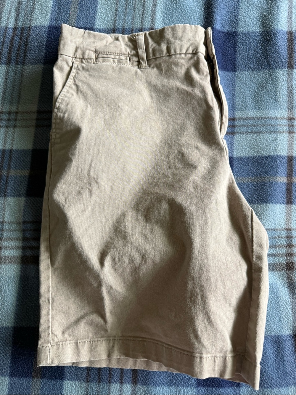 GAP Khakis Boyfriend Shorts - Light Tan